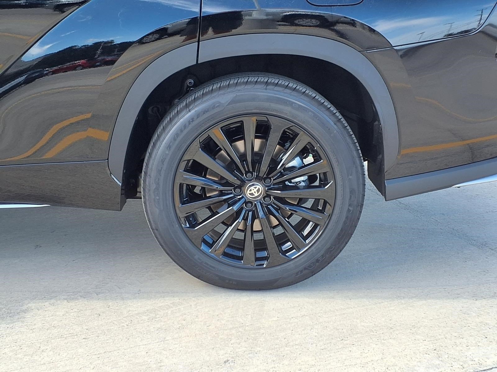 New 2026 Toyota Highlander XSE AWD/4WD image 8