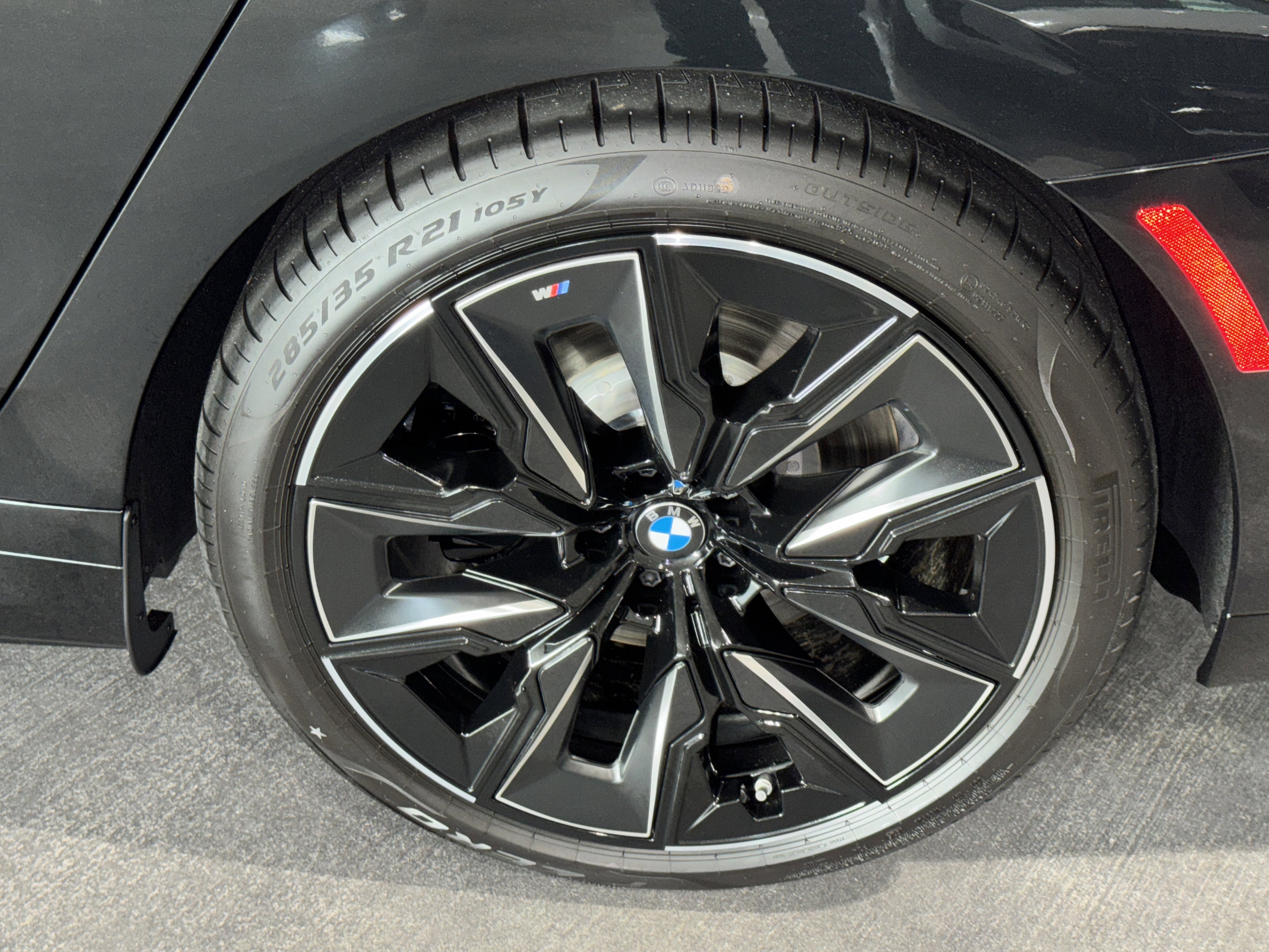 New 2026 BMW i7 eDrive50 w/ M Sport Package image 25