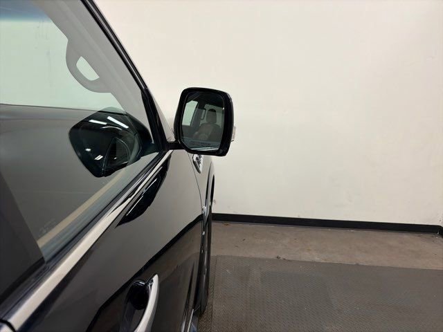 Used 2016 INFINITI QX80 Limited w/ All Season Package image 11