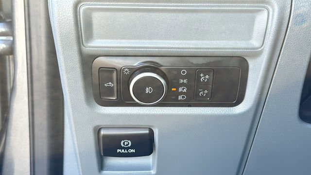 Used 2021 Ford F150 XLT image 4