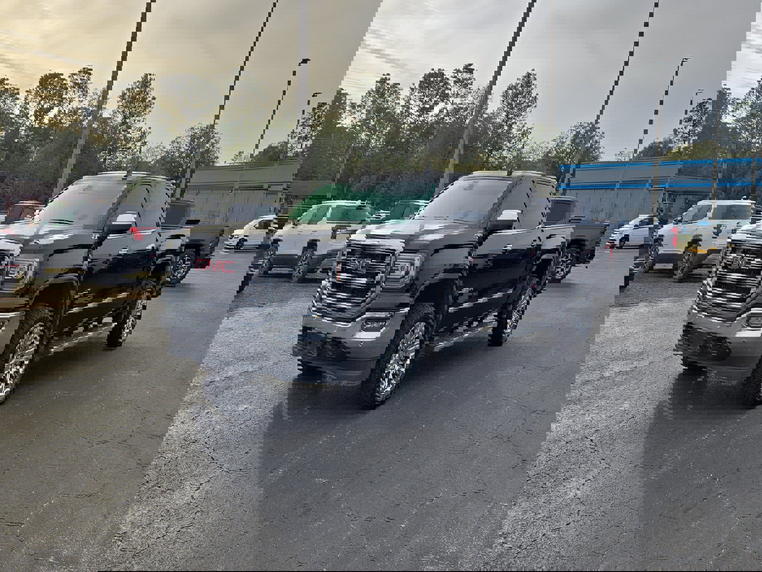 Used 2017 GMC Sierra 1500 SLT image 8