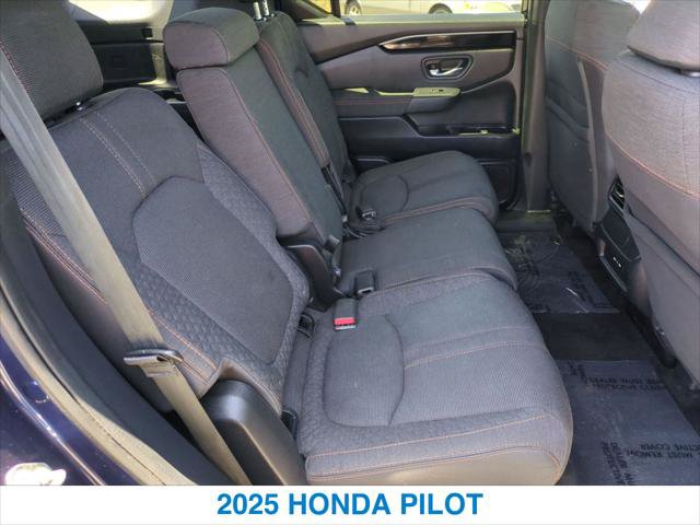 Certified 2025 Honda Pilot Sport image 24