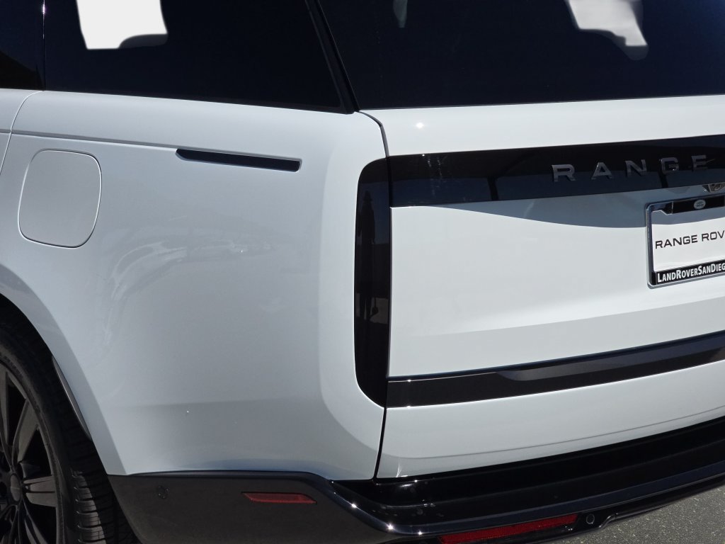 New 2026 Land Rover Range Rover SE AWD/4WD image 36