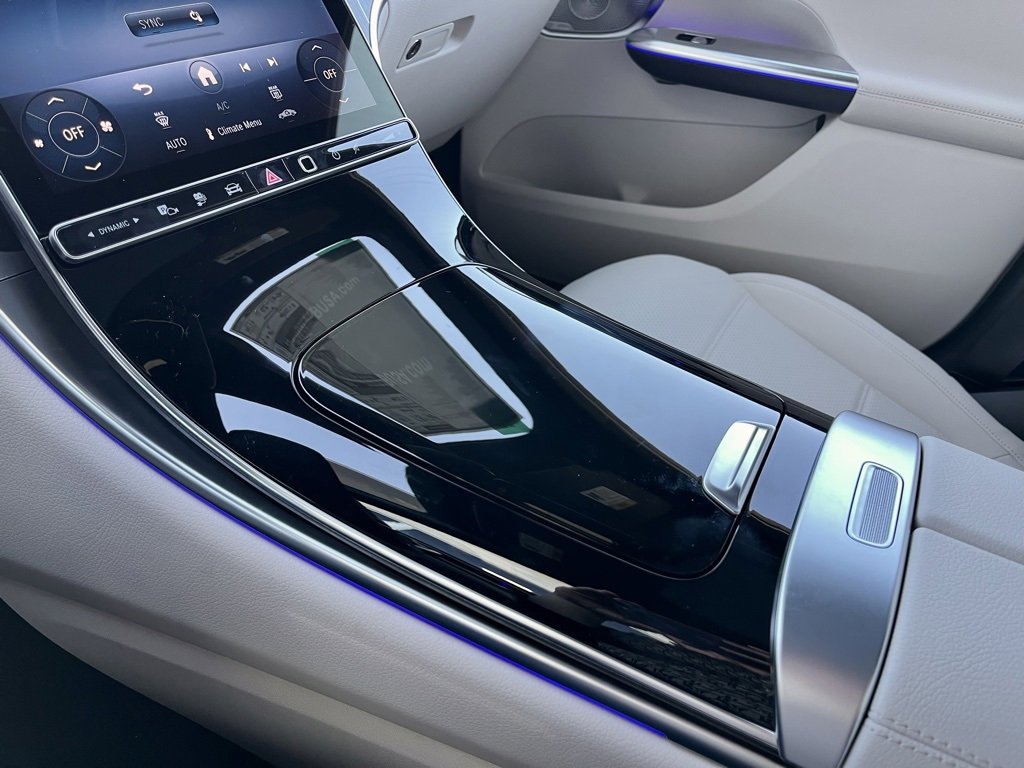 Used 2025 Mercedes-Benz GLC 350e 4MATIC image 42