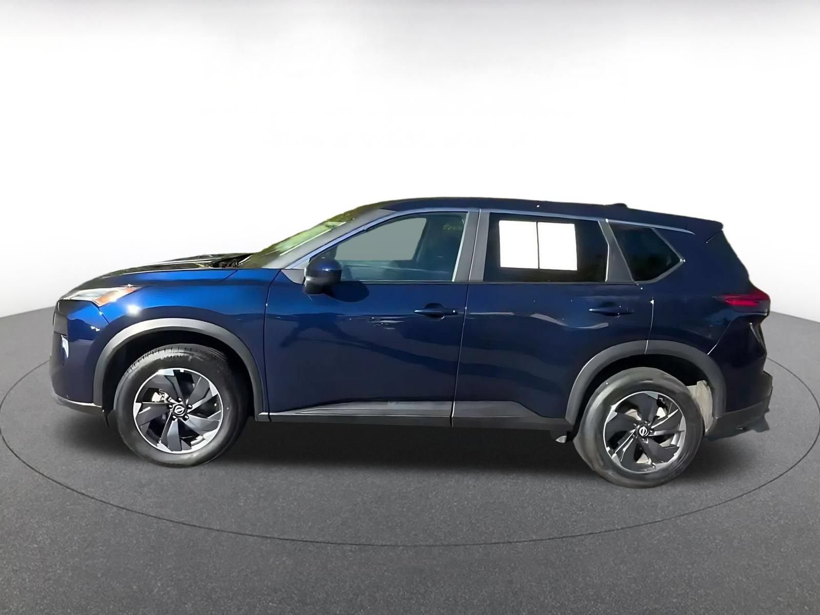 Used 2025 Nissan Rogue SV FWD image 8