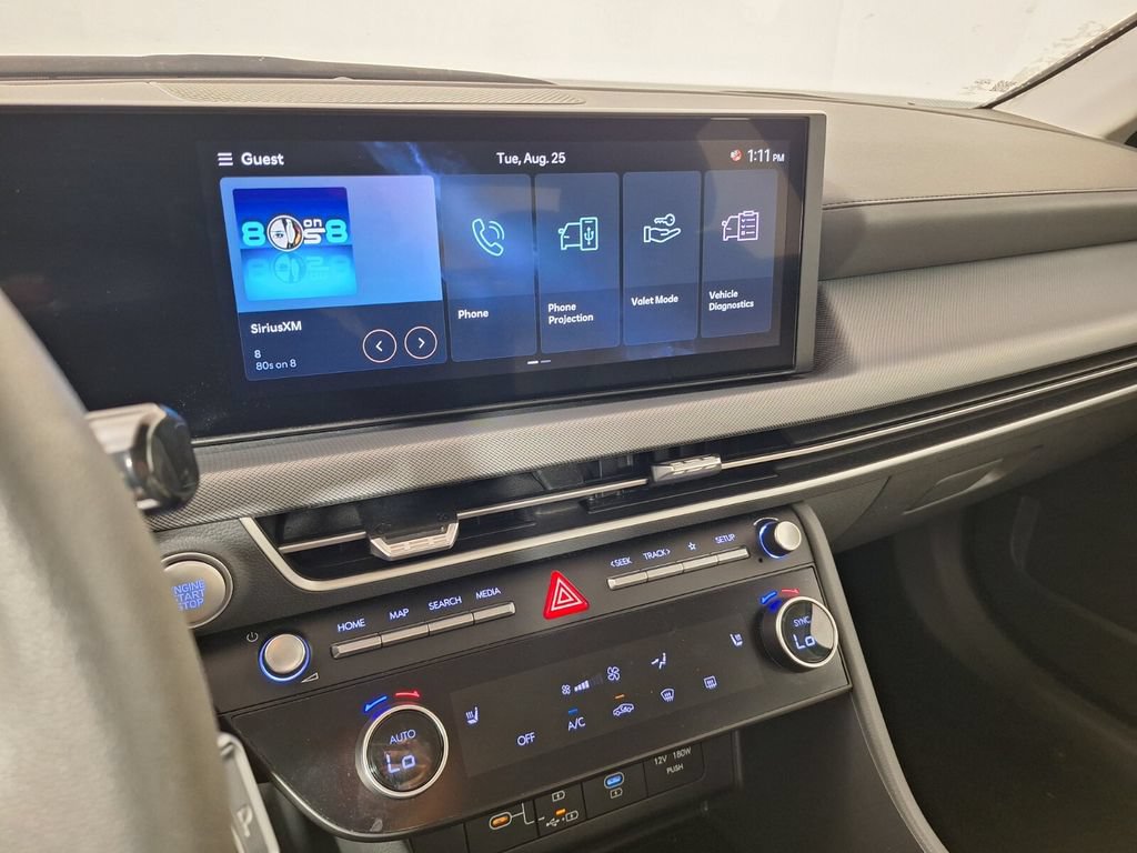 Used 2025 Hyundai Sonata SEL FWD image 12
