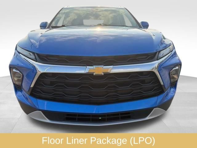 Used 2024 Chevrolet Blazer LT w/ Convenience Package image 2