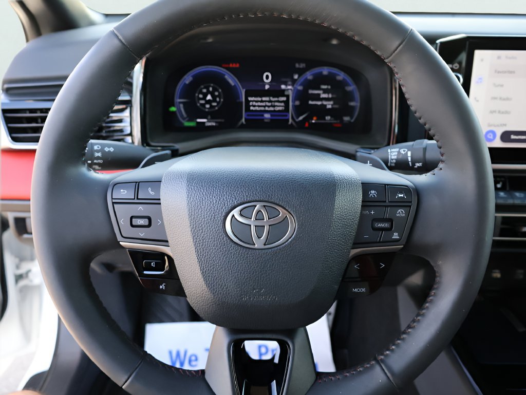 Used 2025 Toyota Camry XSE FWD image 28