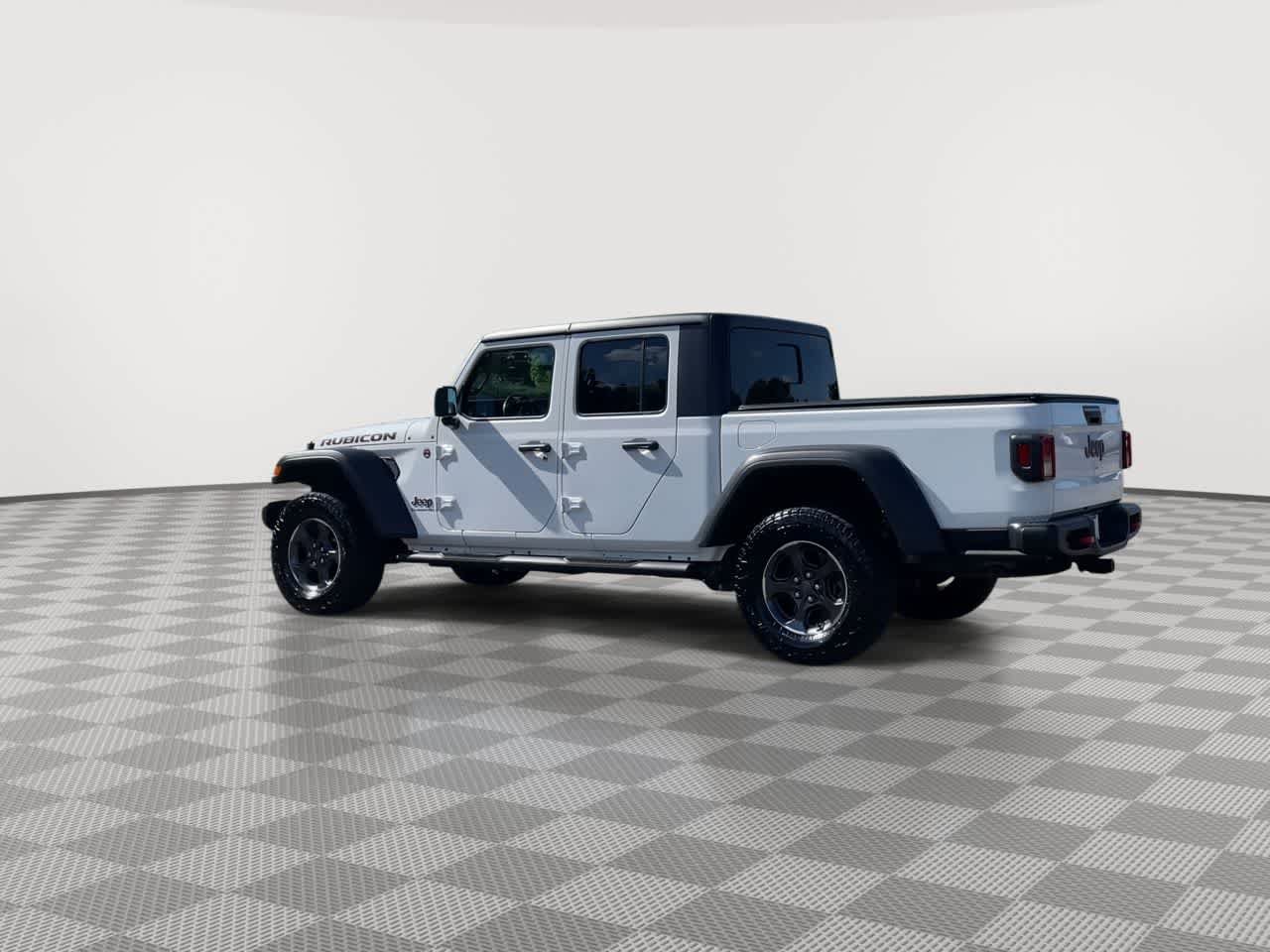 Used 2021 Jeep Gladiator Rubicon AWD/4WD image 6