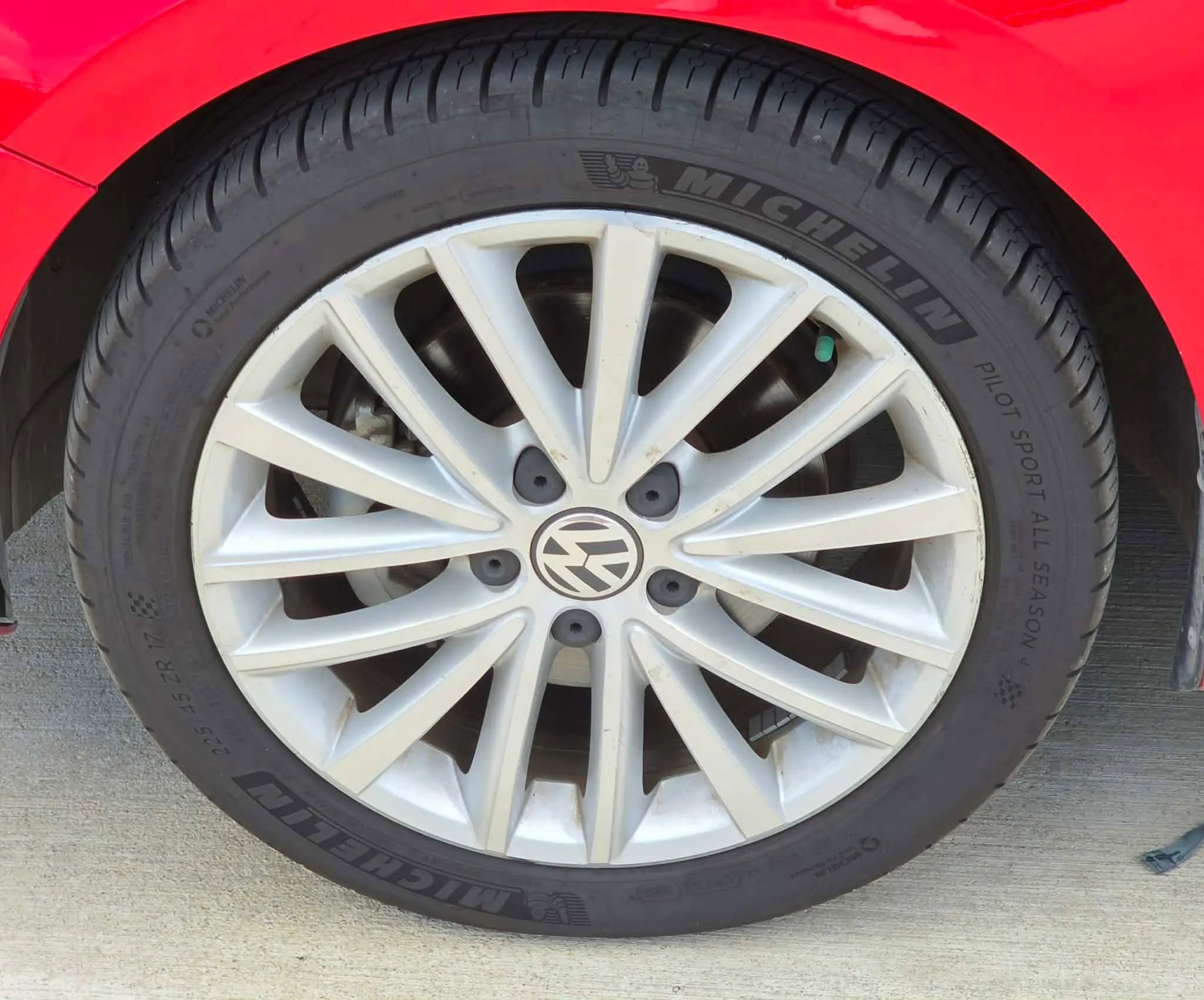 Used 2015 Volkswagen Jetta SE FWD image 32