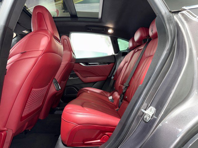 Used 2020 Maserati Levante GranSport image 50