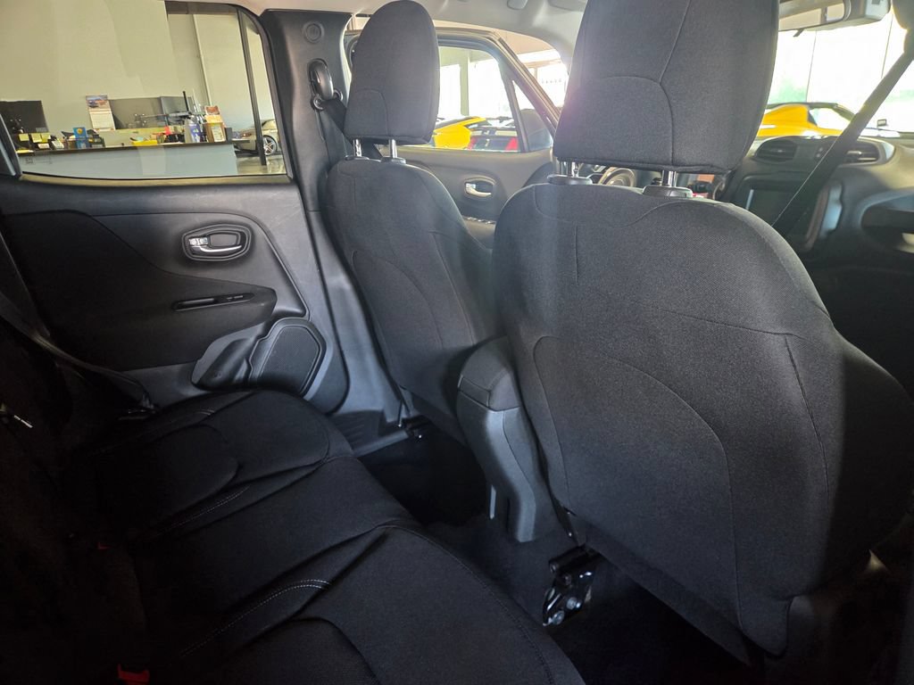 Used 2021 Jeep Renegade Sport AWD/4WD image 18