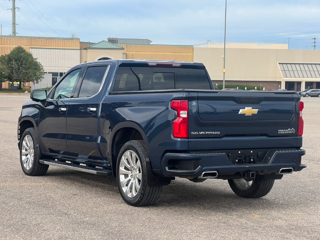 Used 2022 Chevrolet Silverado 1500 High Country AWD/4WD image 18