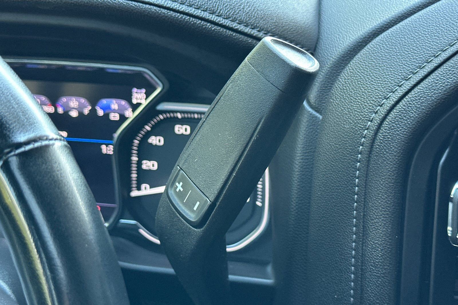 Used 2023 GMC Sierra 2500 Denali w/ Denali Ultimate Package image 21