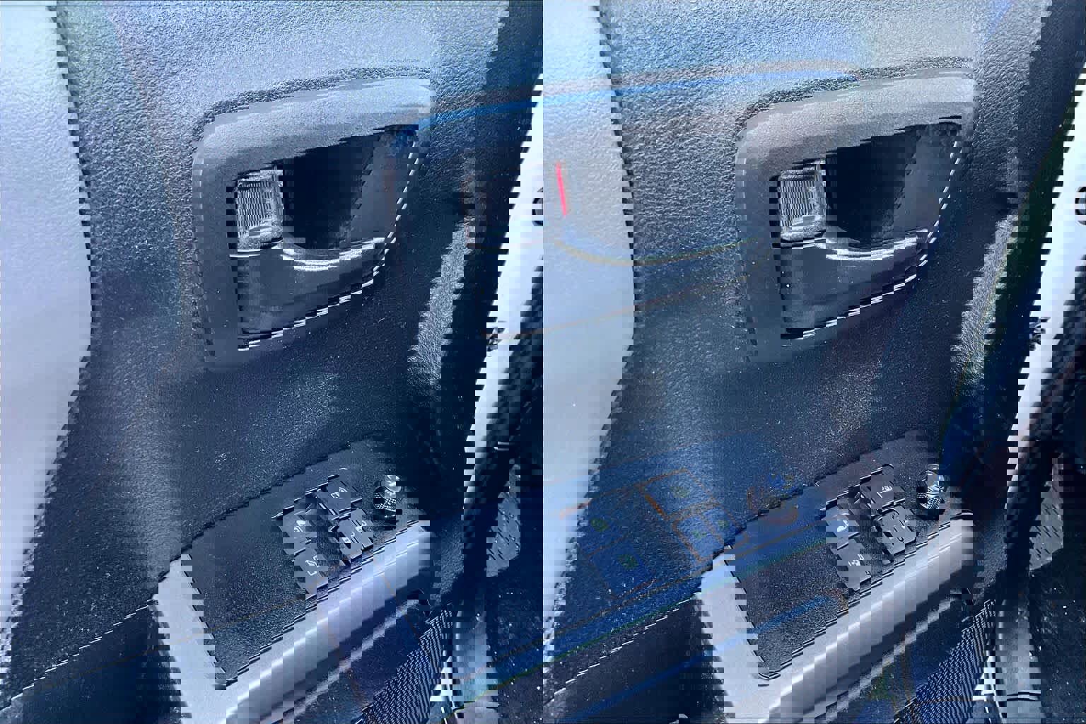 Certified 2022 Toyota Tacoma SR5 image 31