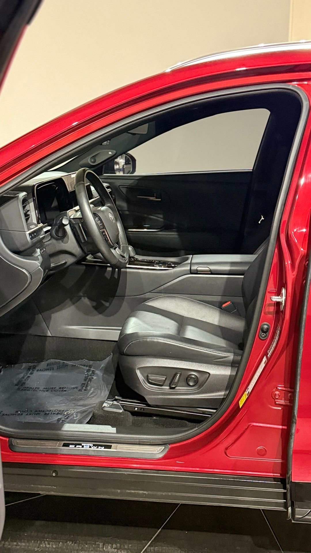 Used 2025 Toyota Crown Signia w/ Advanced Technology Package AWD/4WD image 45