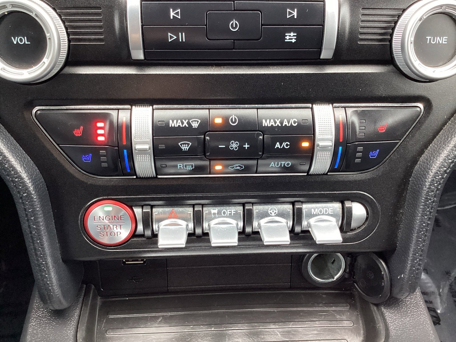 Used 2023 Ford Mustang Premium image 22