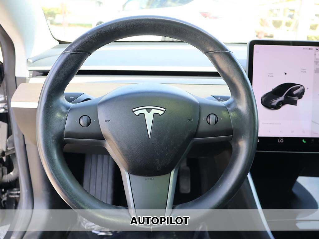 Used 2018 Tesla Model 3 Long Range AWD/4WD image 3