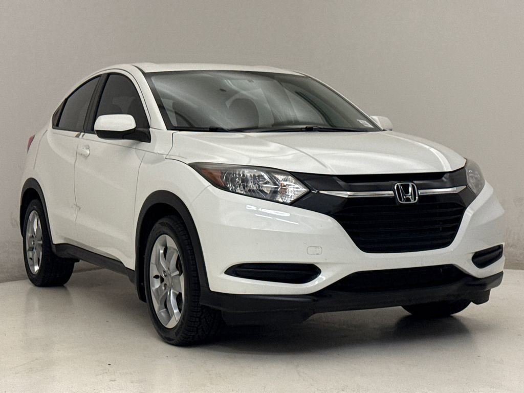 Used 2017 Honda HR-V LX image 4