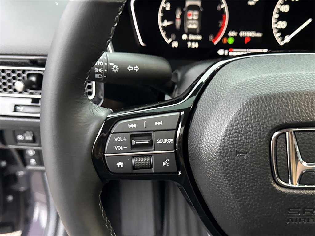 Used 2024 Honda Civic EX-L image 31