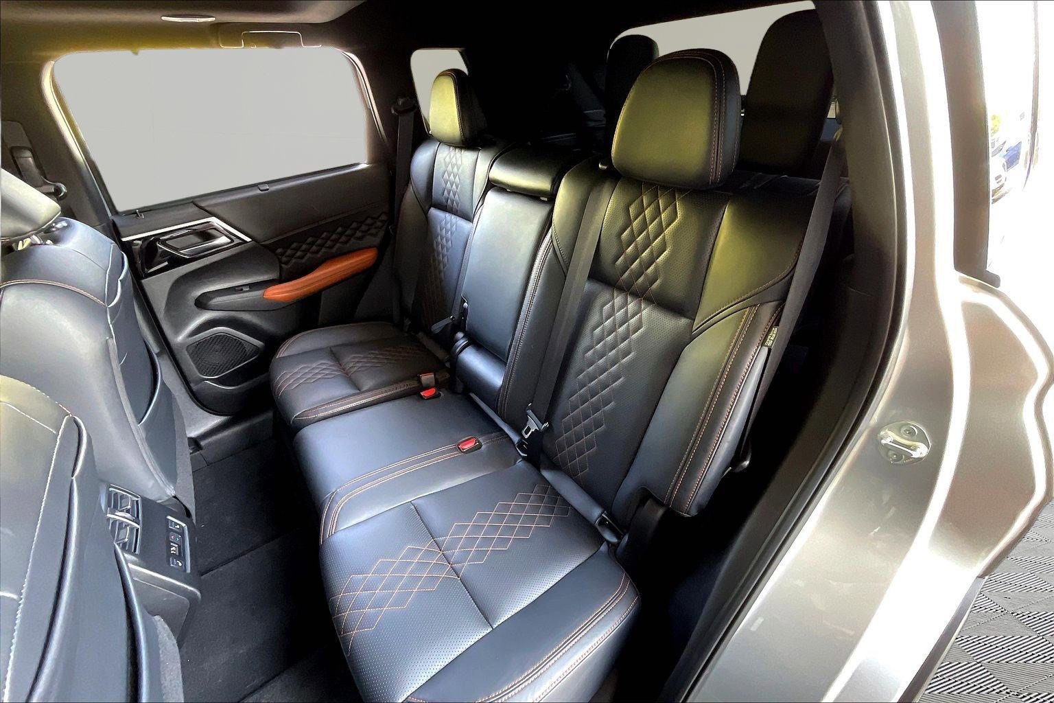 Used 2022 Mitsubishi Outlander SEL AWD/4WD image 21