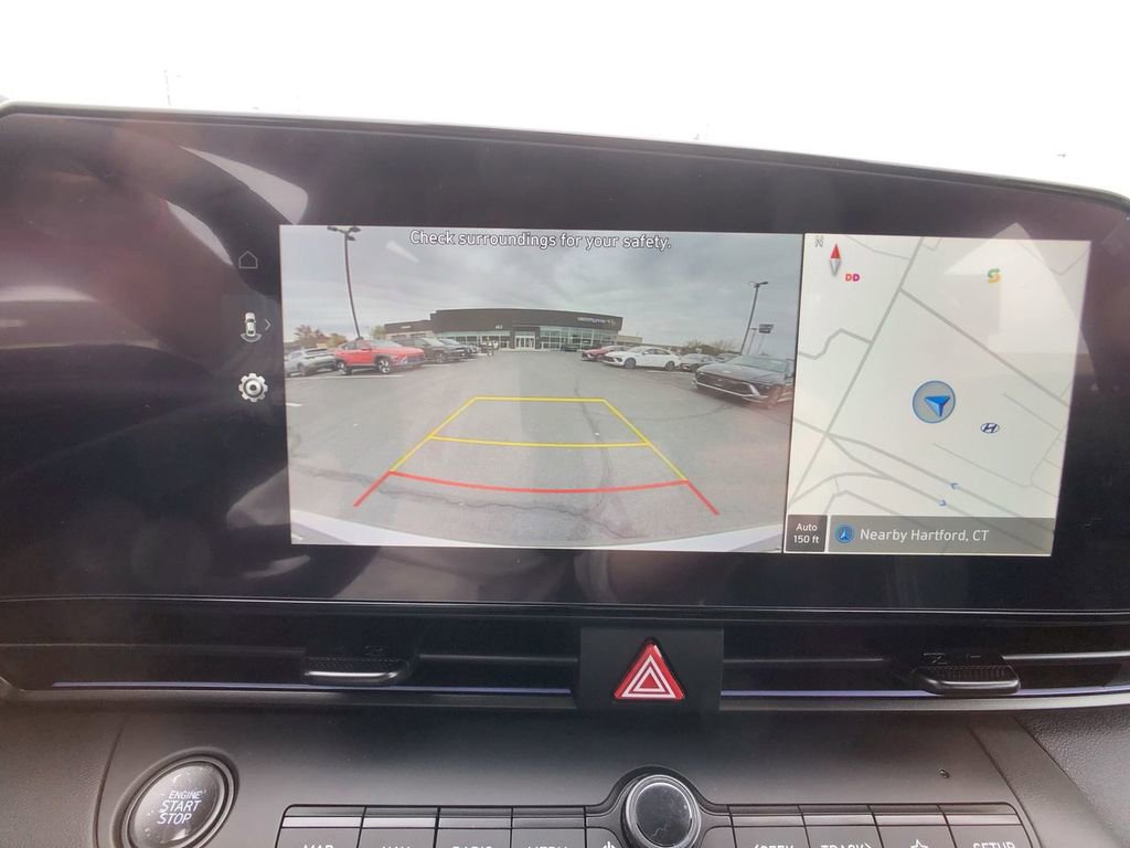 New 2025 Hyundai Elantra SEL image 19