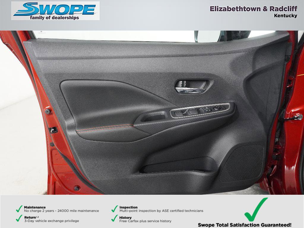 New 2025 Nissan Versa SR w/ Trunk Package image 14
