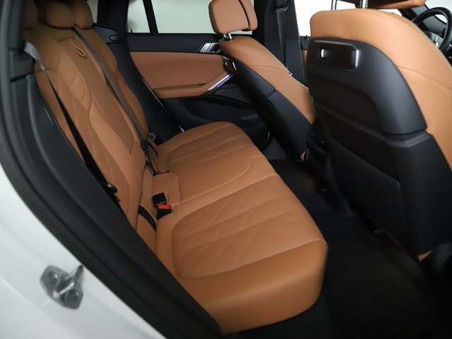 Used 2026 BMW X6 xDrive40i w/ Premium Package image 33