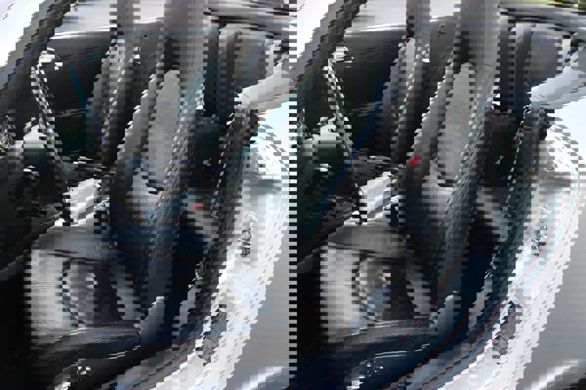 Used 2005 Porsche 911 Carrera image 17