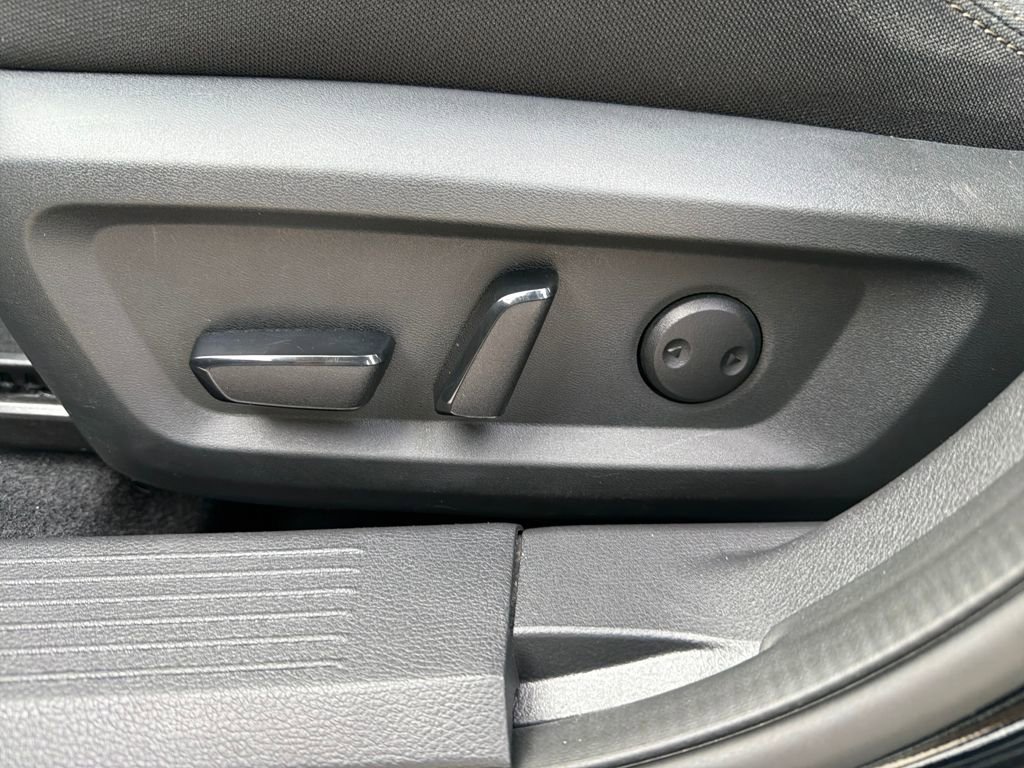 Used 2021 Nissan Rogue SV image 15