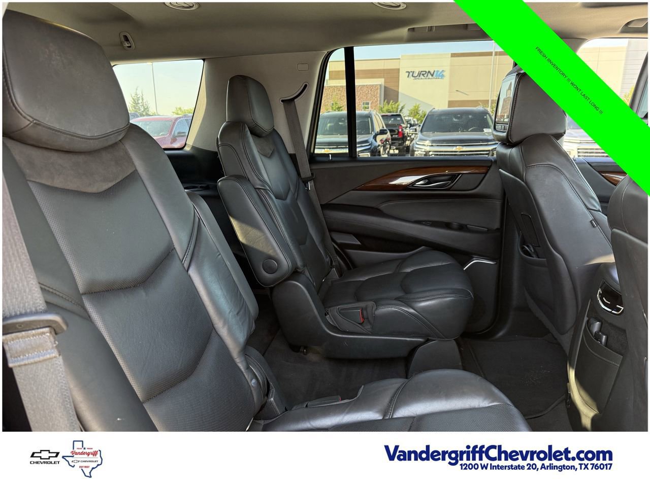 Used 2020 Cadillac Escalade Luxury RWD image 24