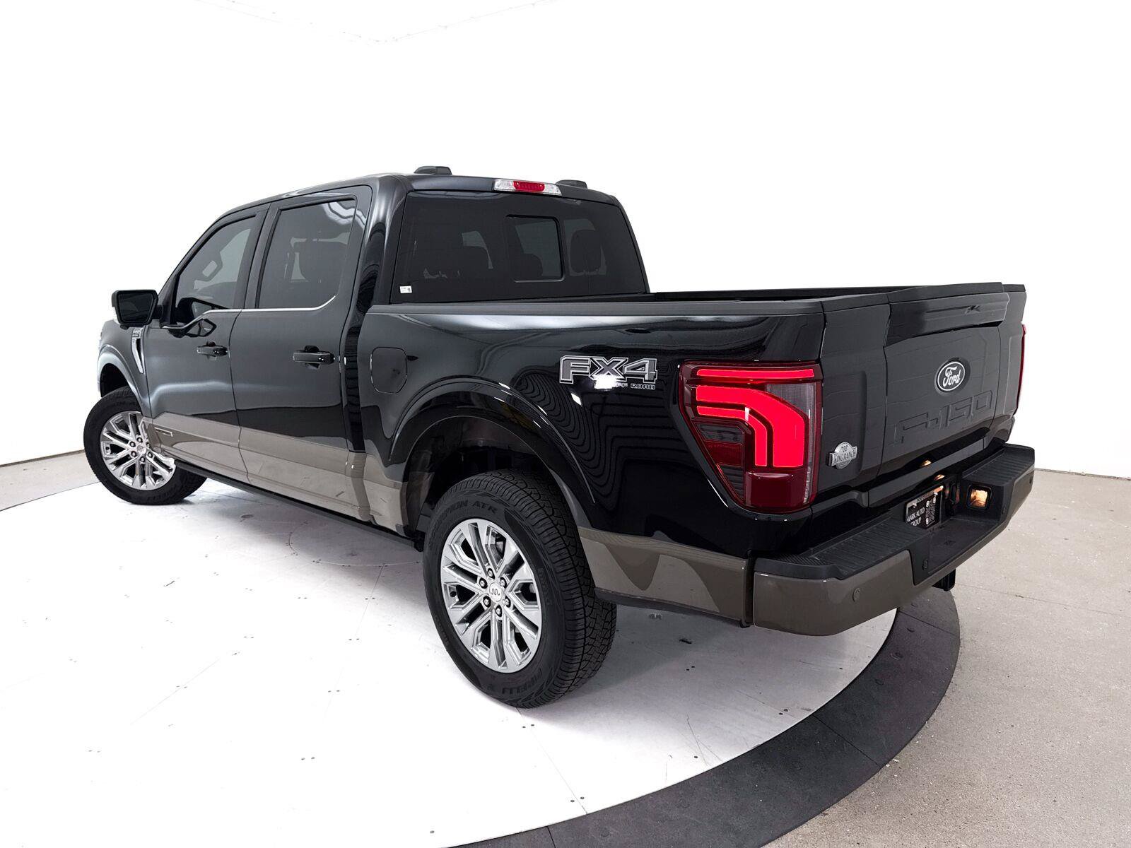 Used 2025 Ford F150 King Ranch w/ FX4 Off-Road Package AWD/4WD image 2