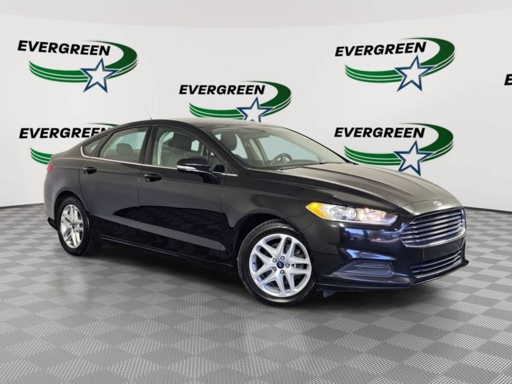 Used 2016 Ford Fusion SE FWD image 7