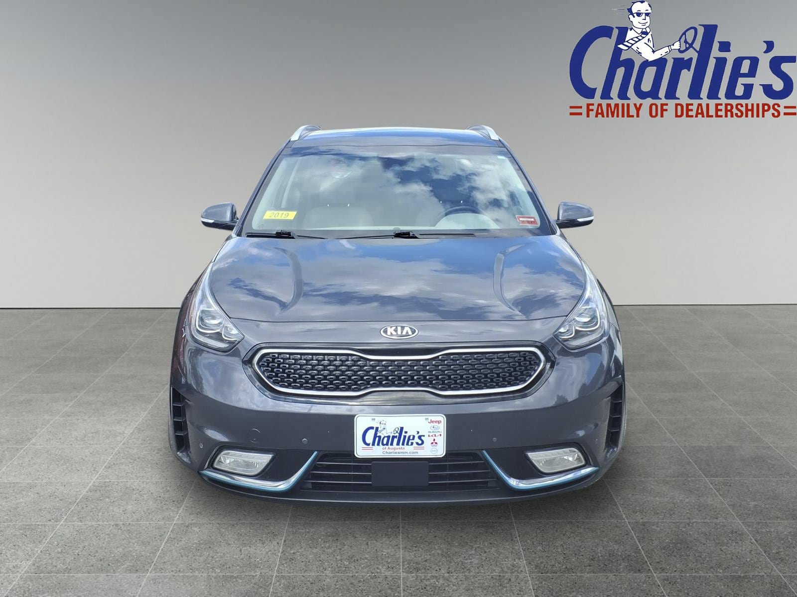 Used 2019 Kia Niro EX Premium FWD image 2