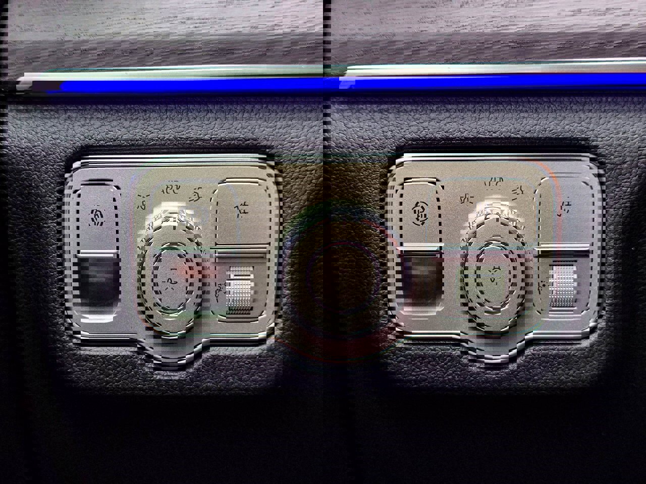 New 2026 Mercedes-Benz GLS 450 4MATIC image 28