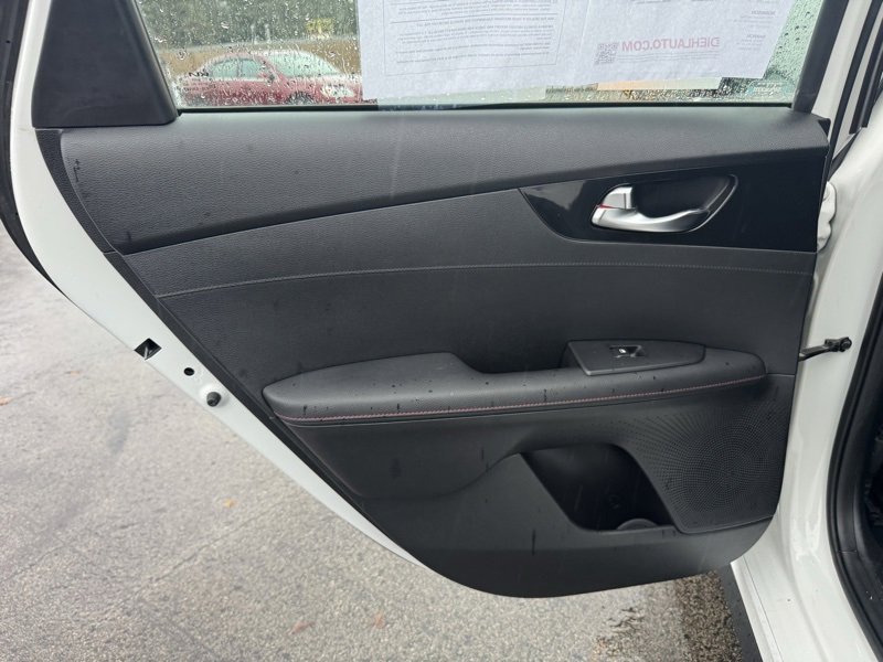 Used 2022 Kia Forte GT image 31