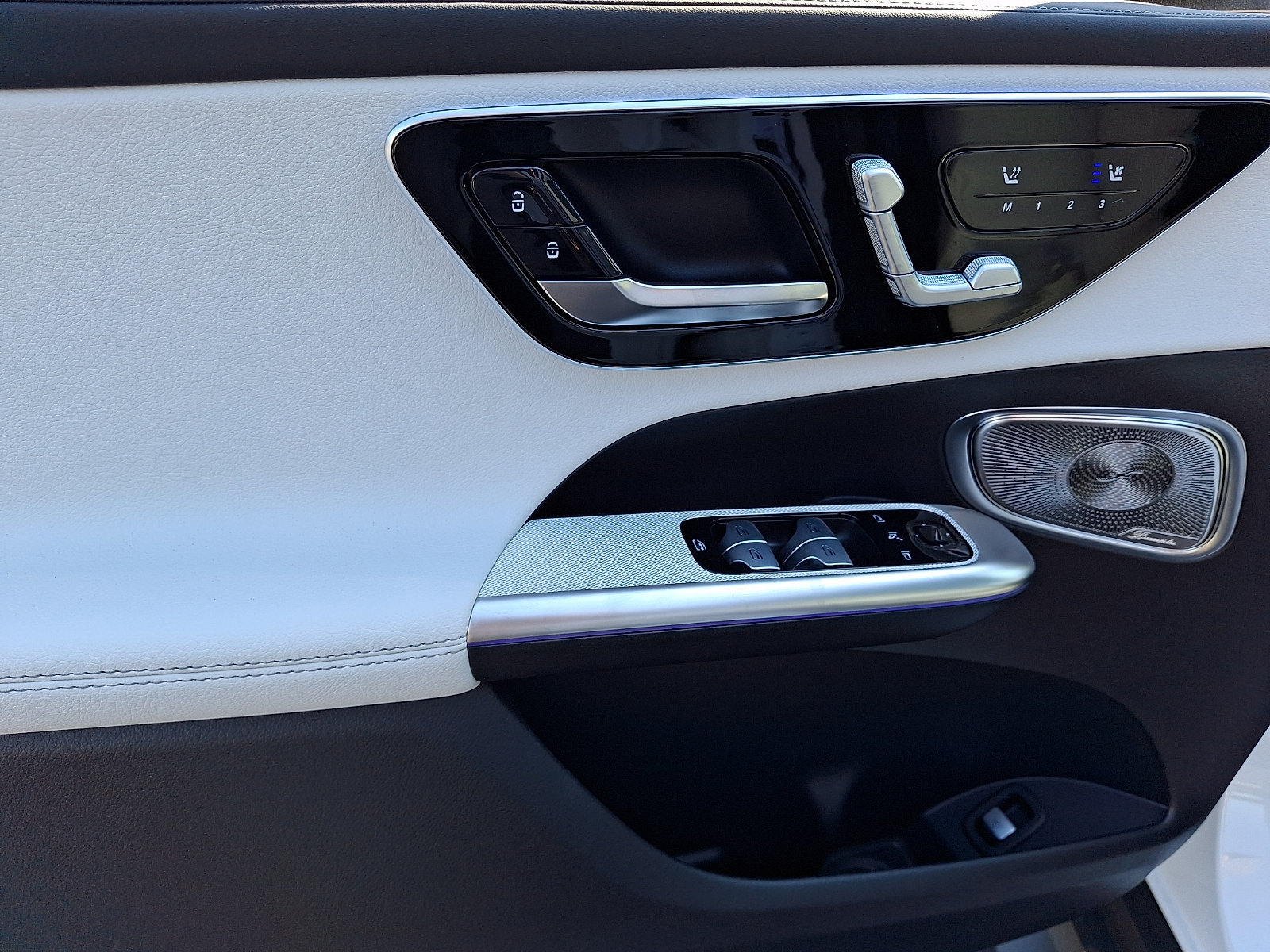 New 2026 Mercedes-Benz GLC 300 4MATIC image 8