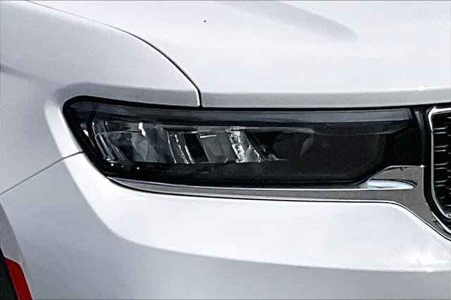 Certified 2023 Jeep Grand Cherokee Laredo AWD/4WD image 24