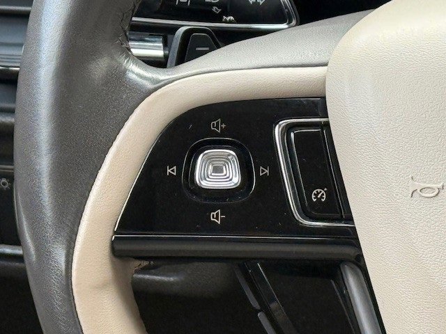 Used 2022 Lincoln Corsair AWD w/ Premium Package image 33