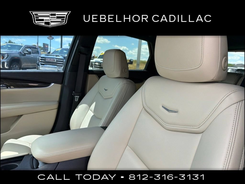 Used 2017 Cadillac XT5 FWD image 22