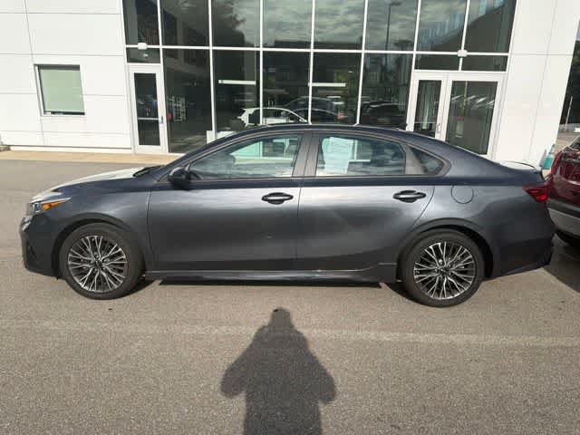 Used 2023 Kia Forte GT-Line w/ GT-Line Technology Package FWD image 2