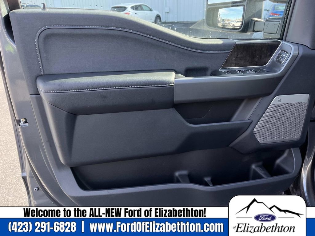 New 2025 Ford F350 Lariat w/ Lariat Ultimate Package image 17