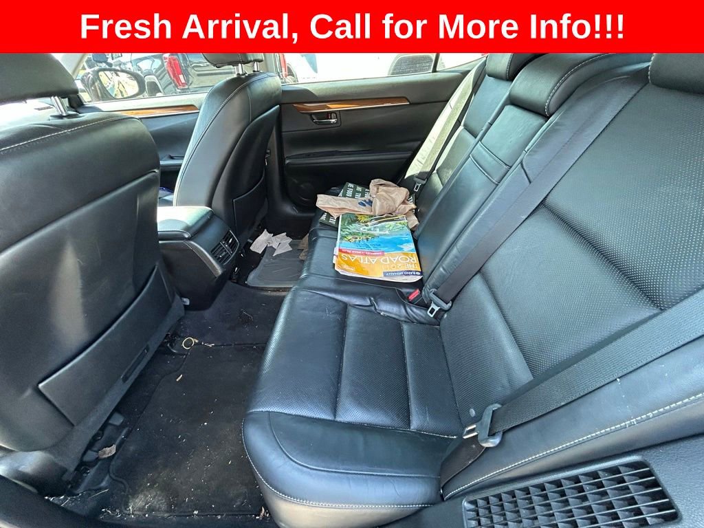 Used 2013 Lexus ES 300h w/ Luxury Pkg FWD image 6