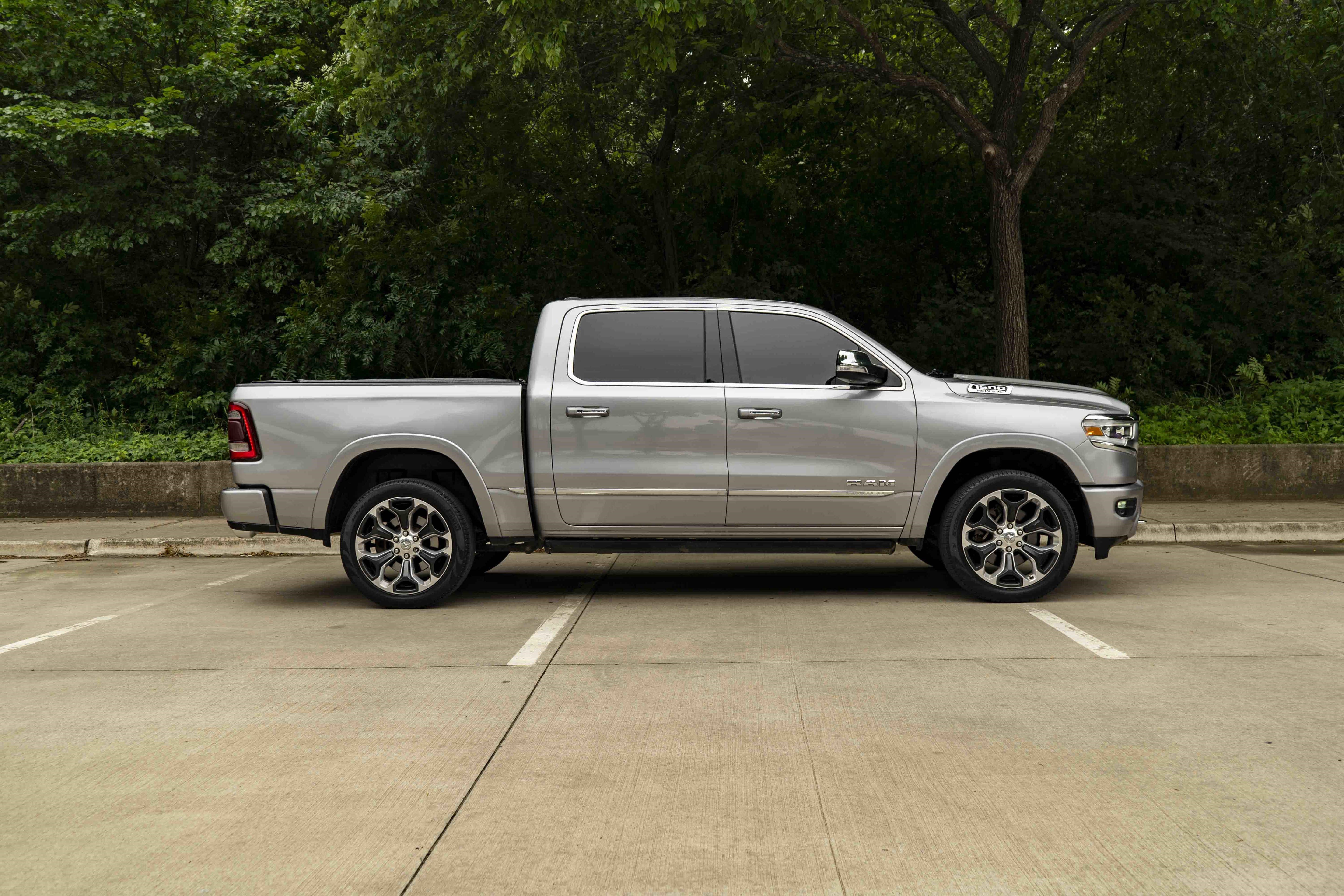 Used 2019 RAM 1500 Limited w/ Advanced Safety Group RWD image 10