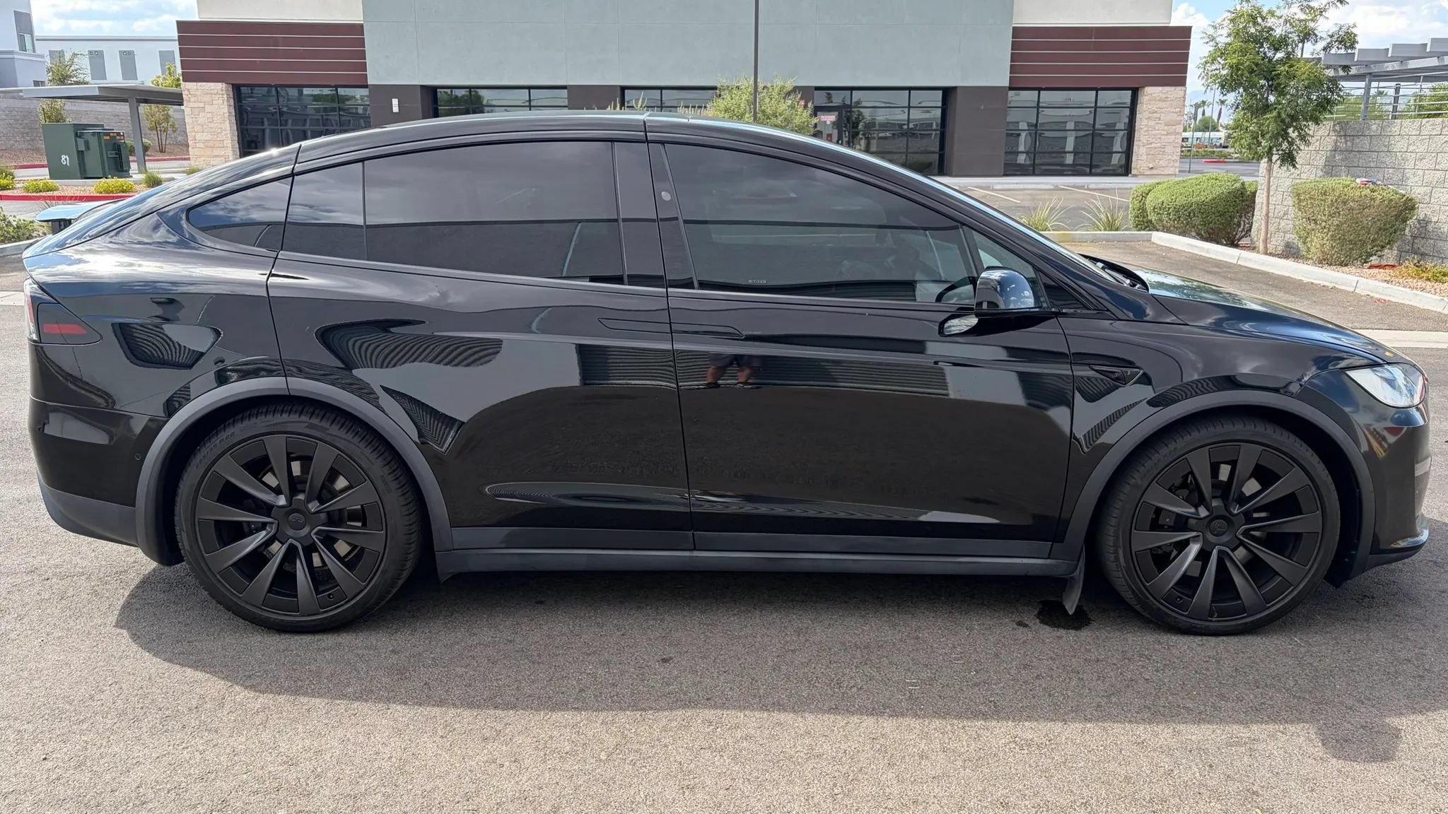 Used 2022 Tesla Model X AWD/4WD image 6
