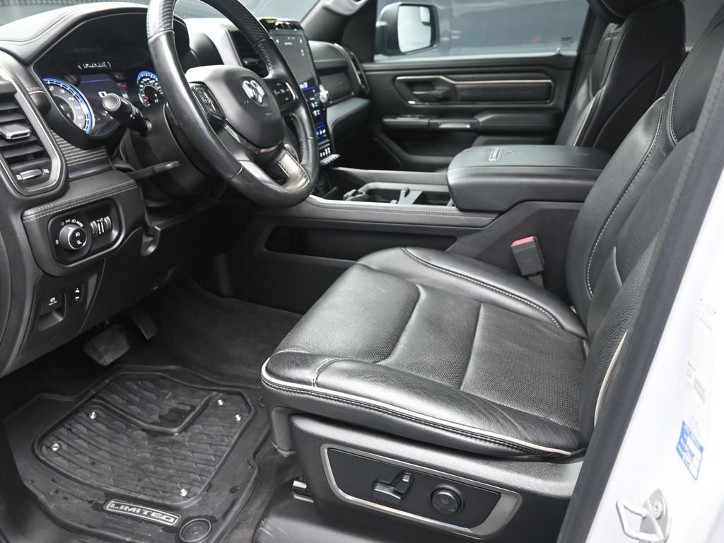 Used 2020 RAM 1500 Limited w/ Body Color Bumper Group image 17