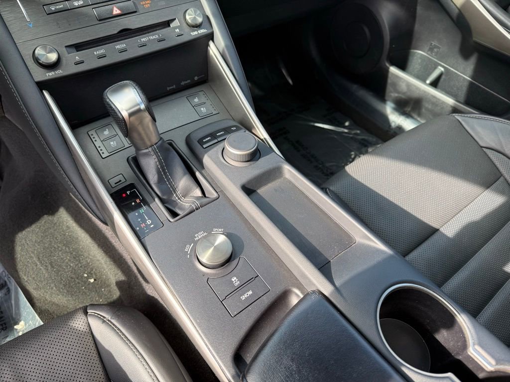 Used 2020 Lexus IS 300 F Sport w/ F Sport Package image 13