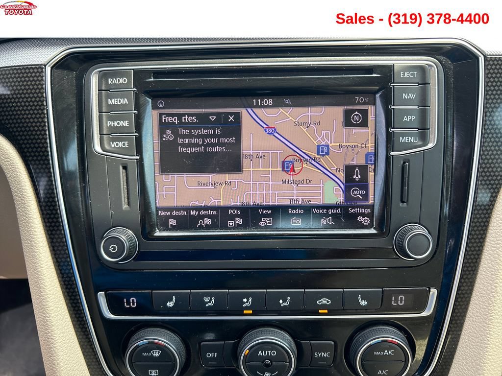 Used 2019 Volkswagen Passat 2.0T SE R-Line FWD image 17