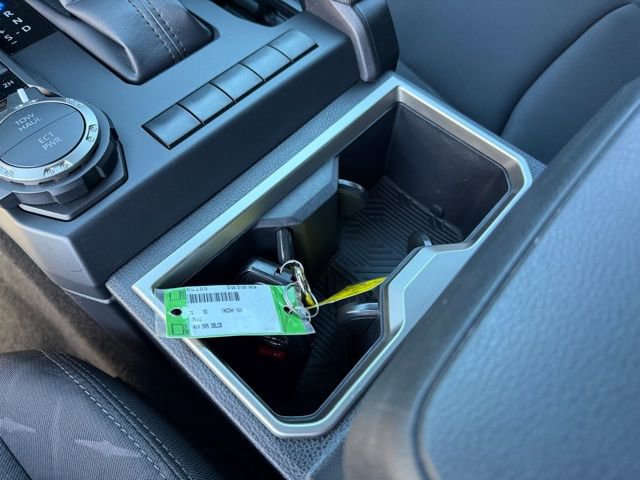 Used 2025 Toyota Tacoma SR5 image 18