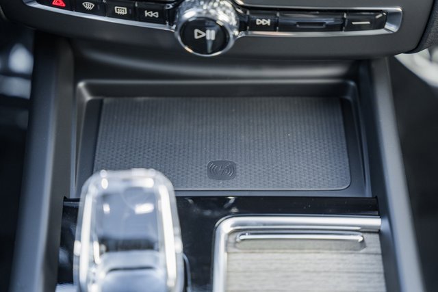 New 2026 Volvo XC60 B5 Plus w/ Protection Package Premier image 23